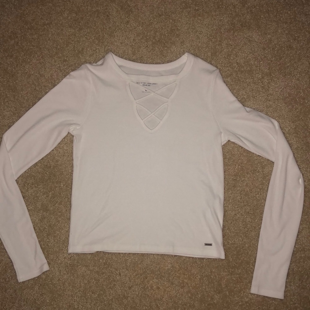 white hollister crop top/long sleeve
